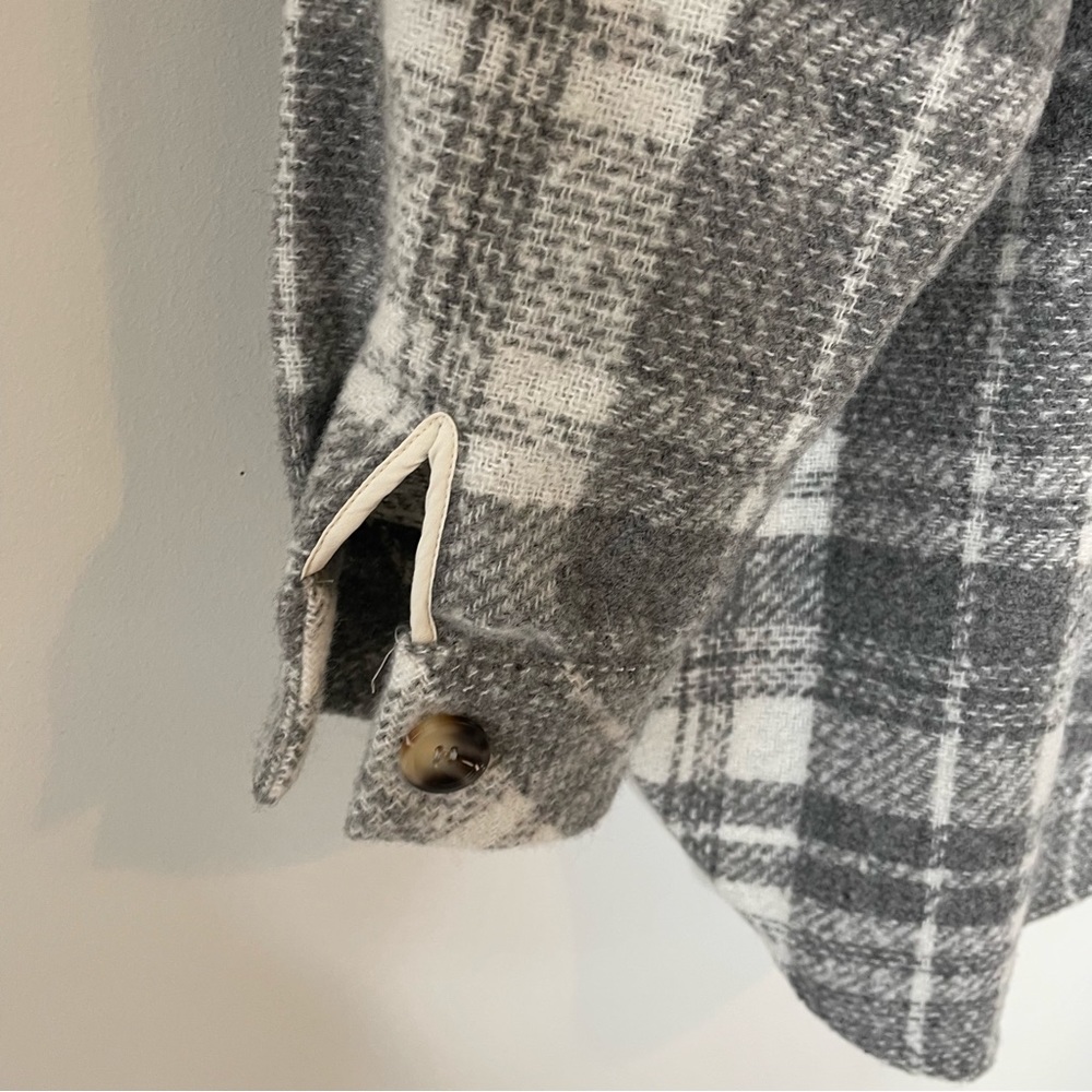 Plaid Shacket Grey Size Small - image 6